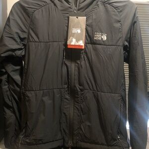 Mountain hard wear- pertex-size small